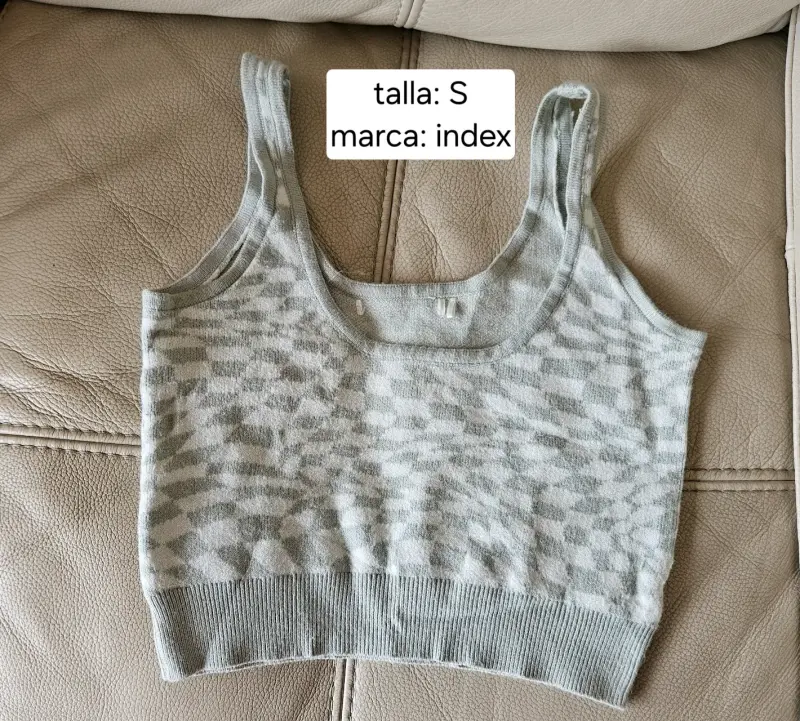 Top de tirantes gris marca Index