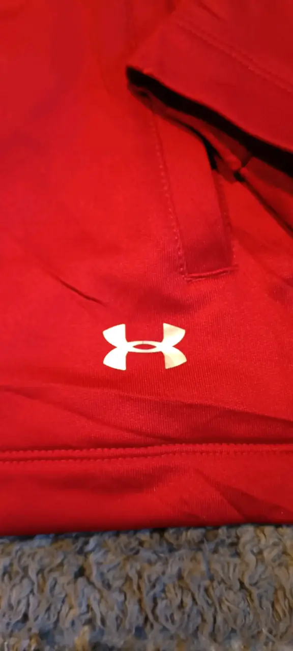 Poleron rojo under armour talla M - 3