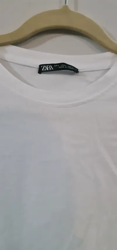 Polera blanca con mangas de encaje Zara - miniatura 3
