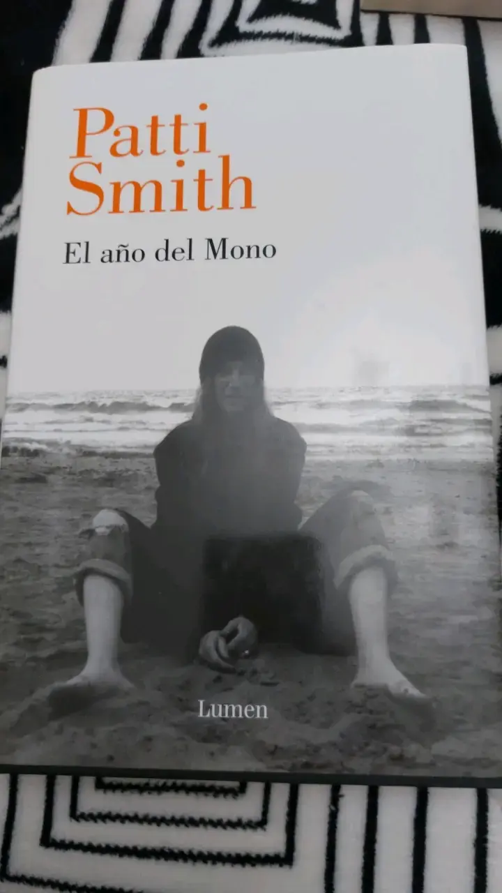 Libro 'El Año del Mono' de Patti Smith - 1