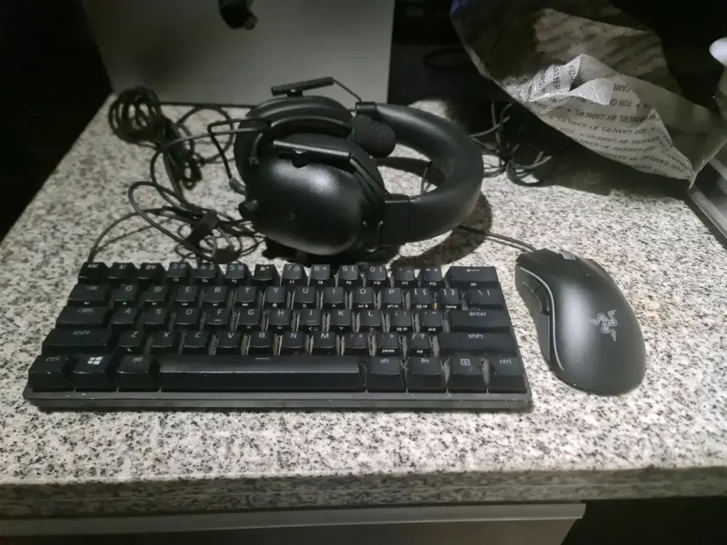 Kit de teclado, mouse y audífonos Razer para gaming - 3