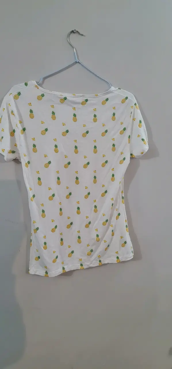 Polera estampada de piñas Mango talla L - 2