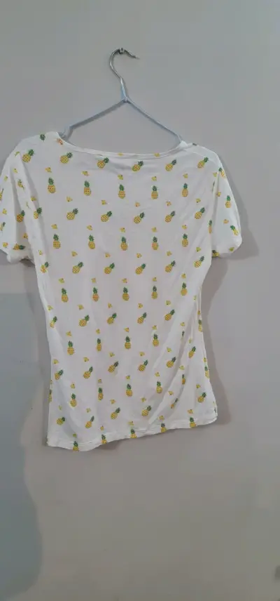 Polera estampada de piñas Mango talla L - miniatura 2