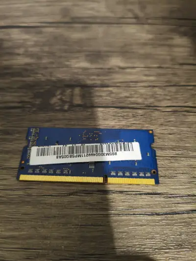 Memoria RAM 2GB DDR3 para Laptop - miniatura 2