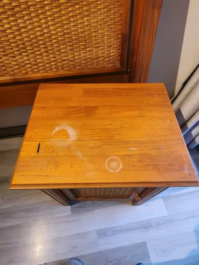 Juego de cabecero y veladores de madera y mimbre. - miniatura 6