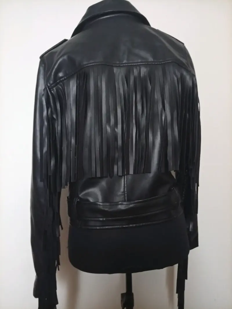 Chaqueta de cuero negra con flecos - 2
