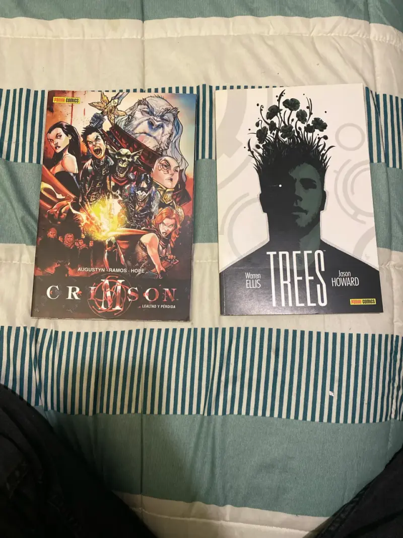 Comics Panini: Trees y Crimson - 1