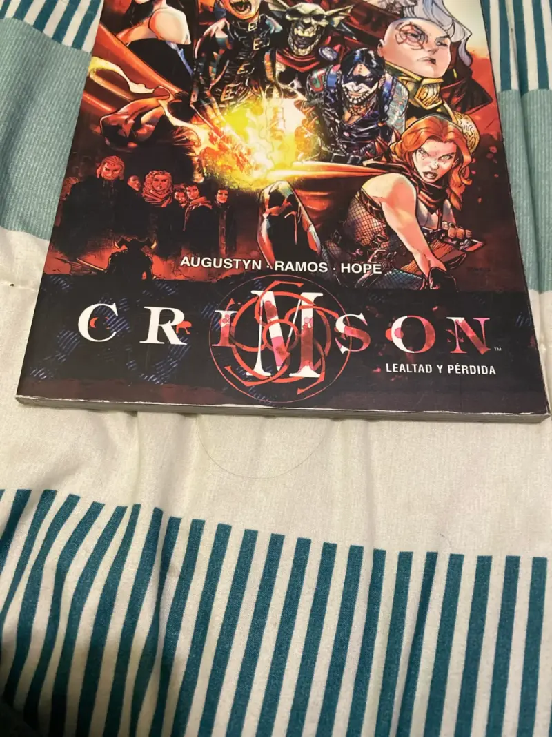 Comics Panini: Trees y Crimson - 6