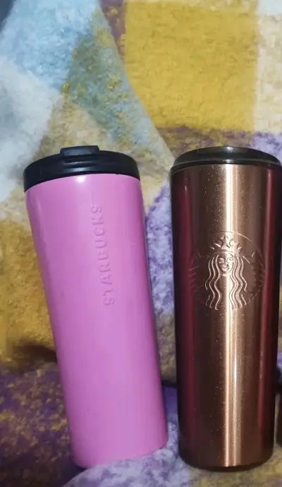 Set de termos Starbucks de colores variados - miniatura 1