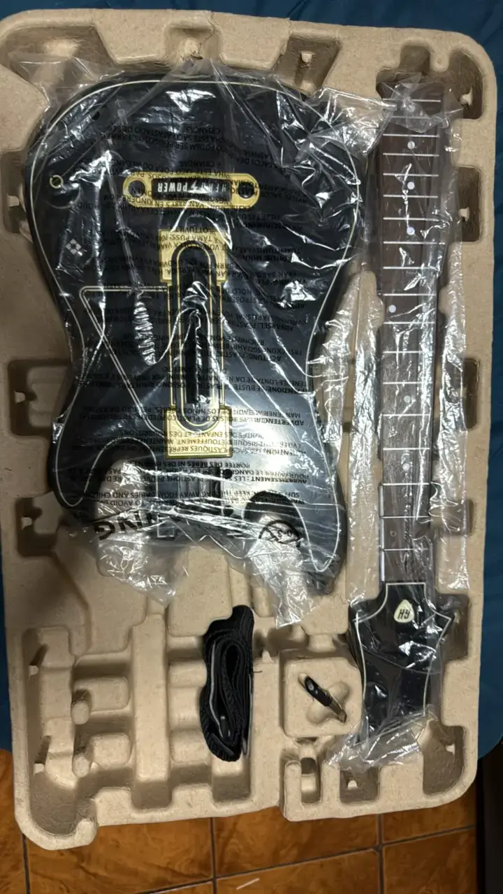 Guitarra Guitar Hero Live para PS3 - 1