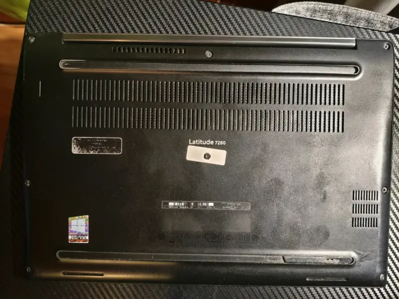 Laptop Dell Latitude 7280 con 16GB RAM y 512GB SSD - 3