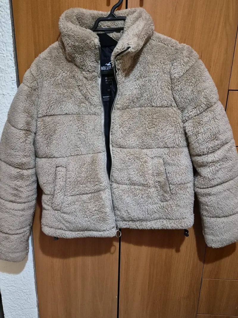 Chaqueta de peluche Hollister beige para mujer - 4