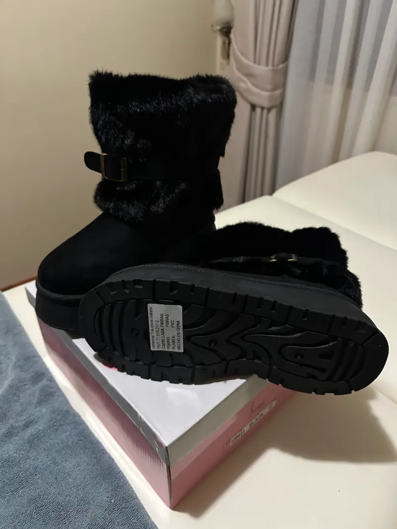 Botas de invierno negras con forro de piel sintética - 2