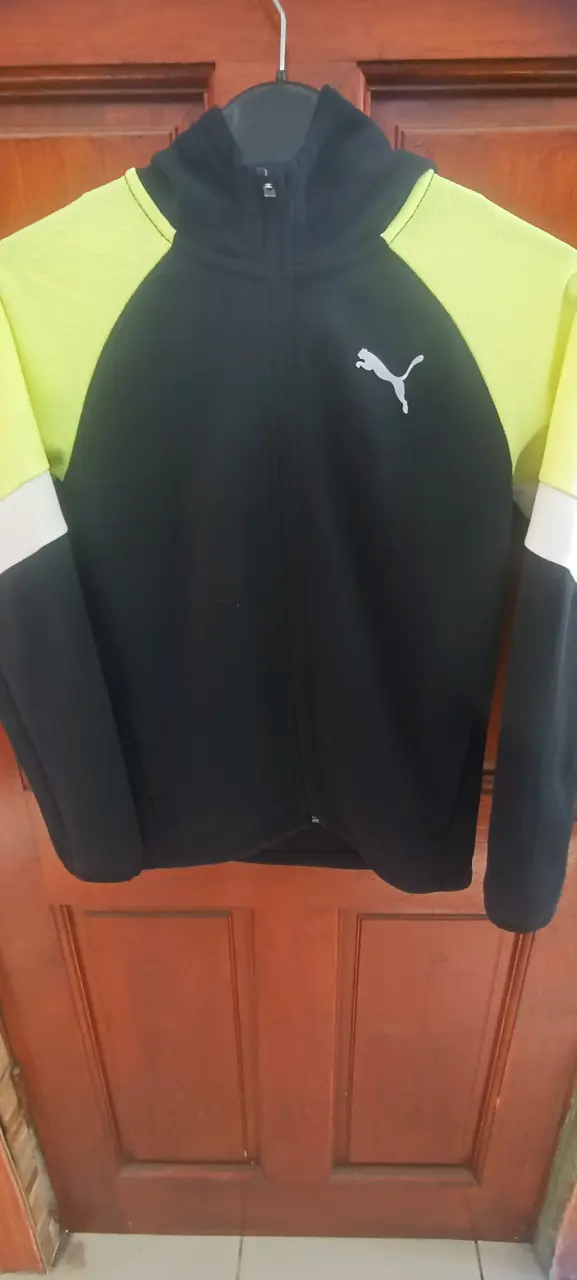 Chaqueta deportiva Puma para niño en negro y amarillo - 2