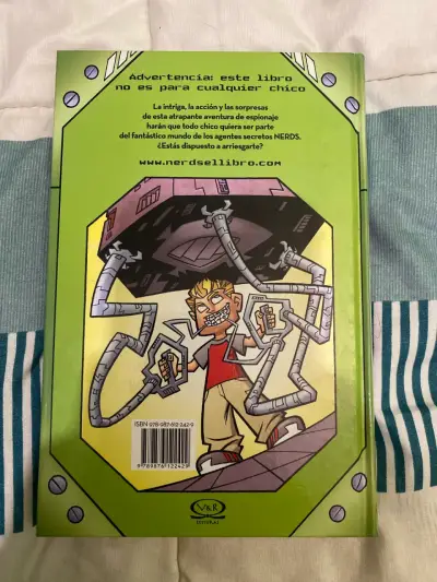 Libro NERDS de Michael Buckley en buen estado - miniatura 2