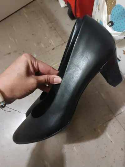 Zapatos de Tacón Negro Hush Puppies - miniatura 1