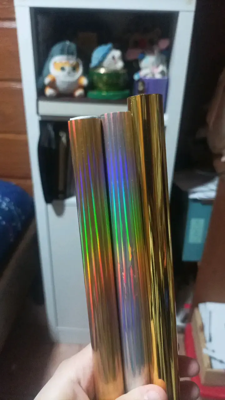 Rollos holográfico reactivos al tóner - 1