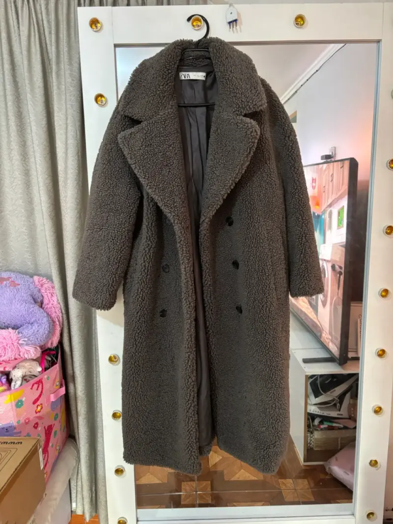 Abrigo de lana gris Zara estilo teddy - 1