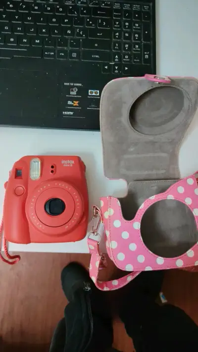 Cámara Instantánea Fujifilm Instax Mini 8 estuche - miniatura 1
