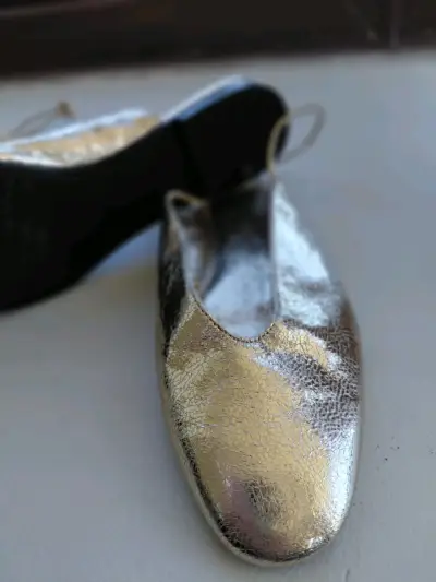 Zapatos dorados de mujer Zara talla 35 - miniatura 4