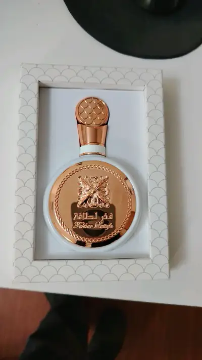Perfume lattafa fakhar white - miniatura 2