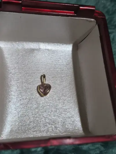 Colgante de oro 18 , corazón con piedra rosa - miniatura 2