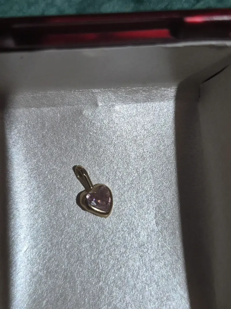 Colgante de oro 18 , corazón con piedra rosa - 3