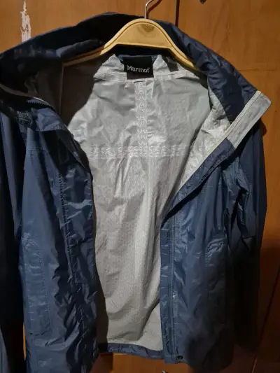 Chaqueta Impermeable Azul Marmot para mujer - miniatura 3