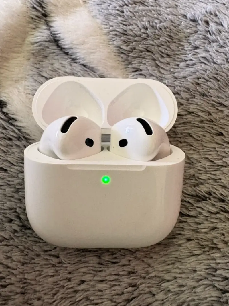 Apple AirPods 4 con ANC en caja original - 2