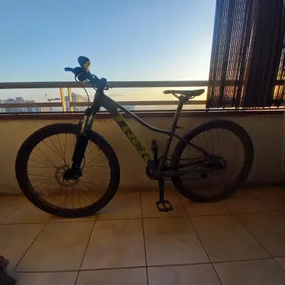 Bicicleta de montaña Trek - miniatura 4