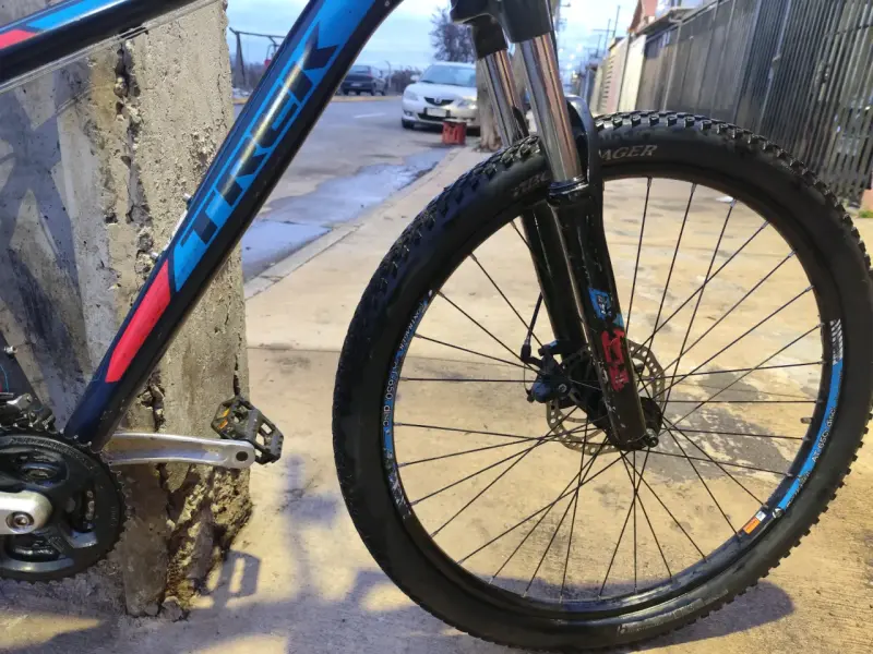 Bicicleta de Montaña Trek 3700 - 2