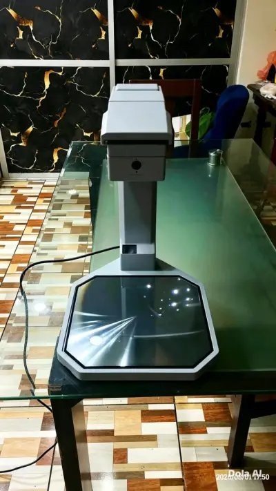Retroproyector de Sobremesa Portátil - miniatura 2