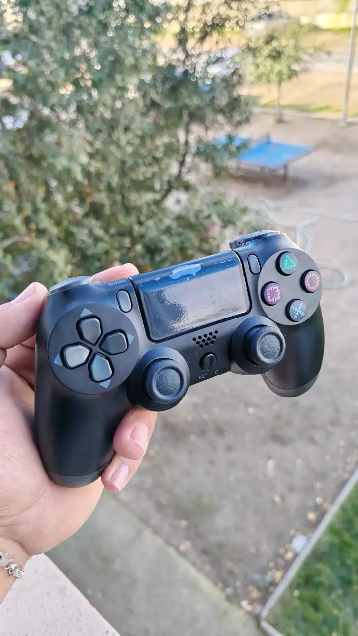 Control inalámbrico para PS4 negro - 2