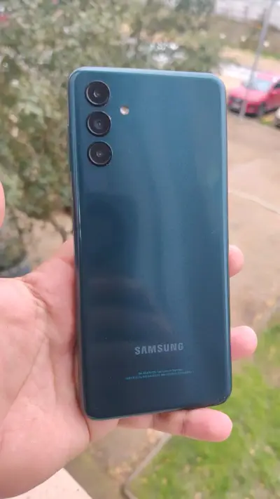 Smartphone Samsung Galaxy A04s 128GB Verde - miniatura 3