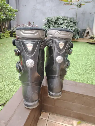 Botas de esquí Tecnica negras con hebillas rojas - miniatura 5