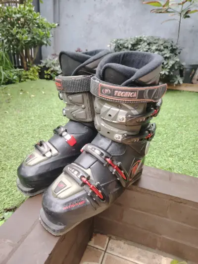 Botas de esquí Tecnica negras con hebillas rojas - miniatura 6