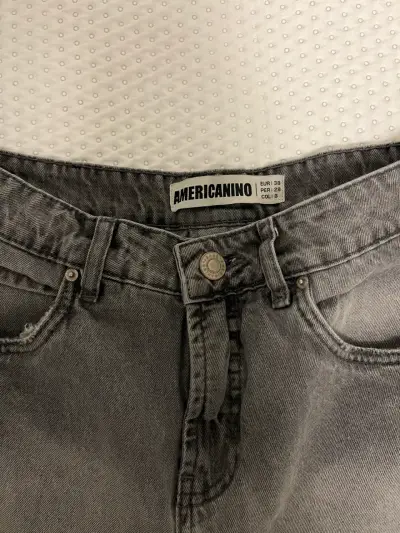 Shorts de mezclilla gris Americanino para hombre - miniatura 1