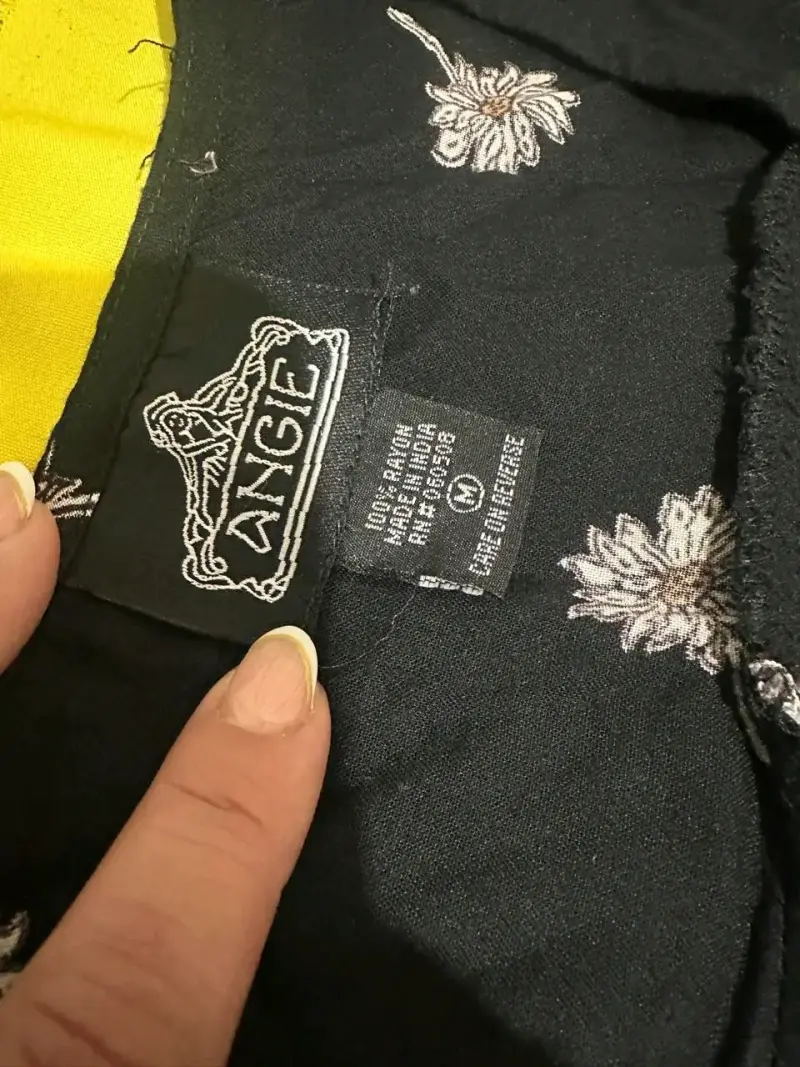 Enterito negro con estampado floral - 2