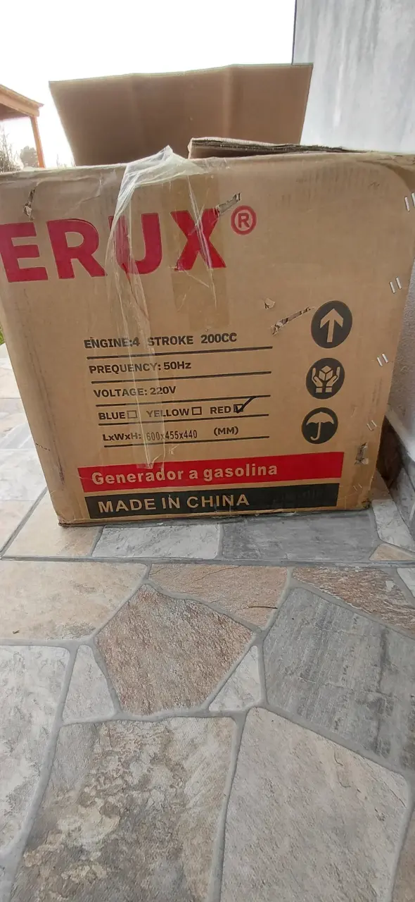 Generador eléctrico a gasolina Erux 200cc - 6