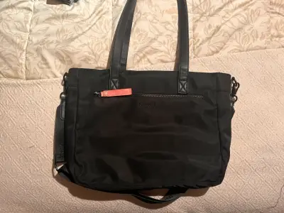 Bolso negro de hombro Bubba con cierre - miniatura 1