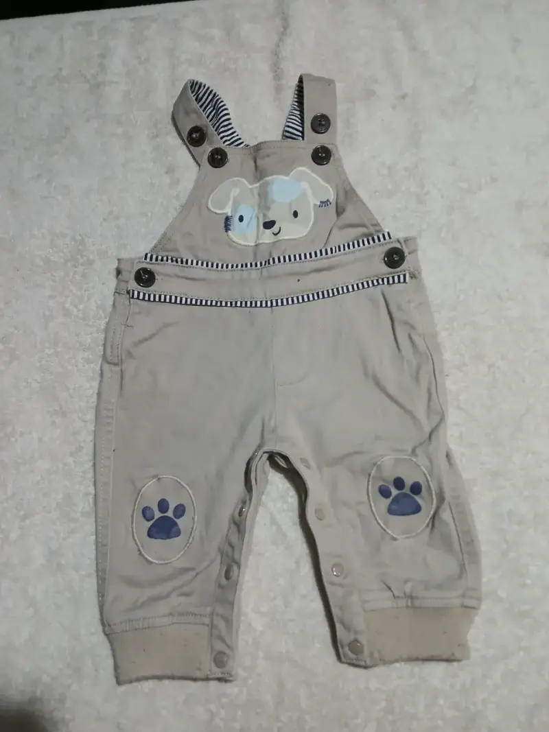 Enterito de bebé con diseño de perrito