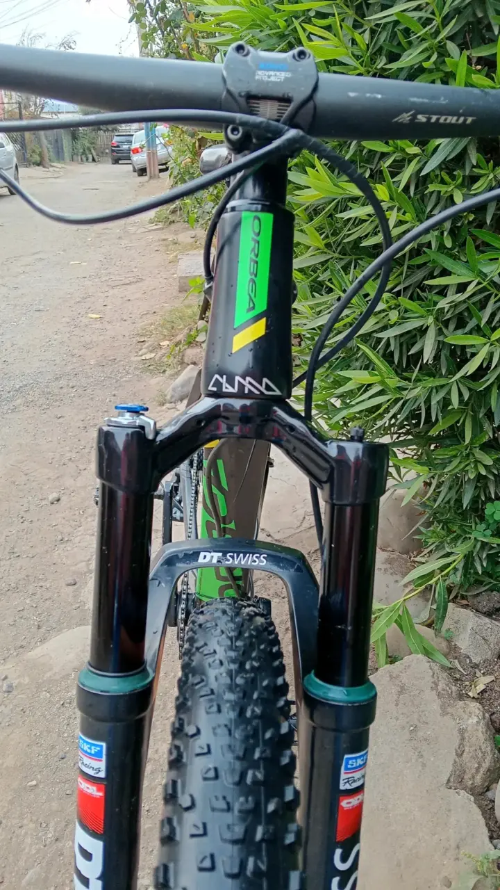 Bicicleta de Montaña Orbea Negra y Verde - 5