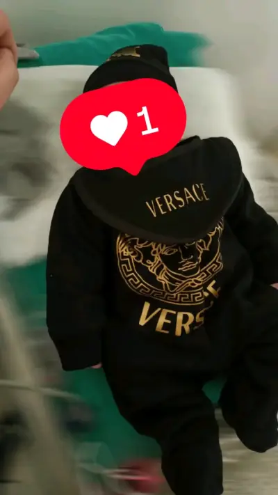 Conjunto Versace de Bebe rn - miniatura 2