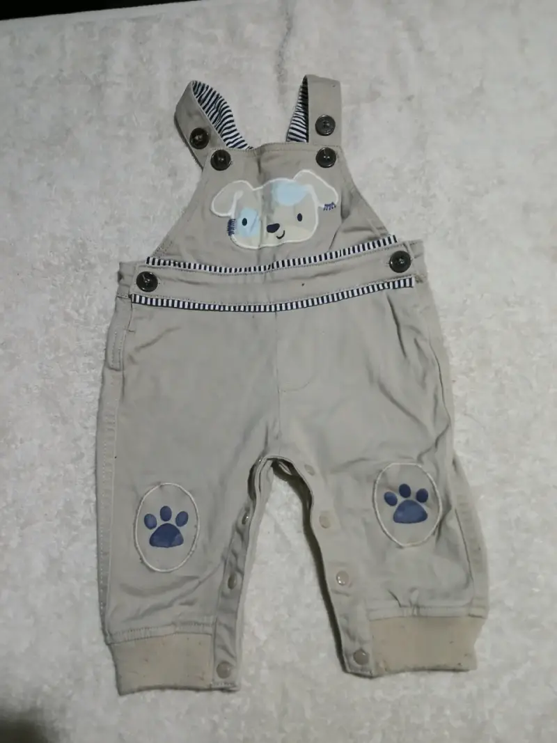 Enterito de bebé con diseño de perrito
