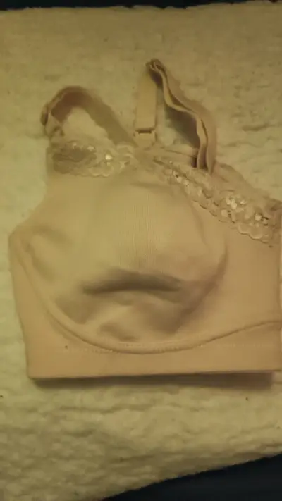 Sostén de lactancia beige con encaje - miniatura 2
