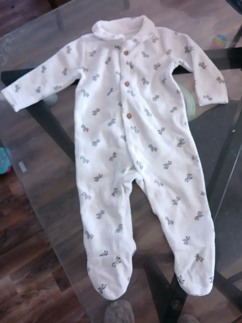 Pijama de bebé con diseño de personajes - 2