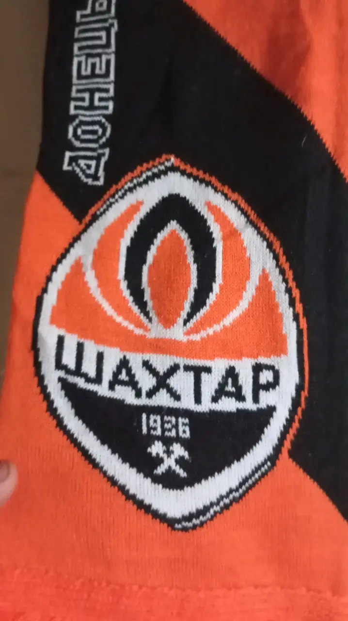 Bufanda deportiva Shakhtar Donetsk naranja y negra - 2