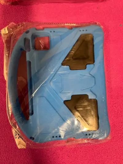 Funda protectora para tablet infantil rosa y azul - miniatura 4