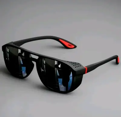 Gafa de Sol Deportiva  Negra con Detalles Rojos - miniatura 1