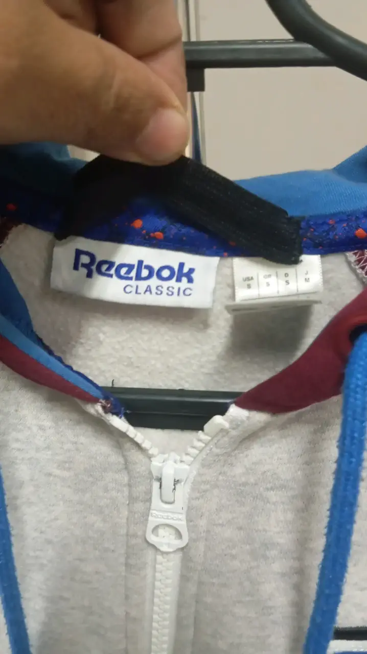 Polerón con capucha Reebok Classic bicolor - 4